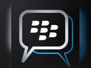 BlackBerry hits bump in turnaround road, shares plunge