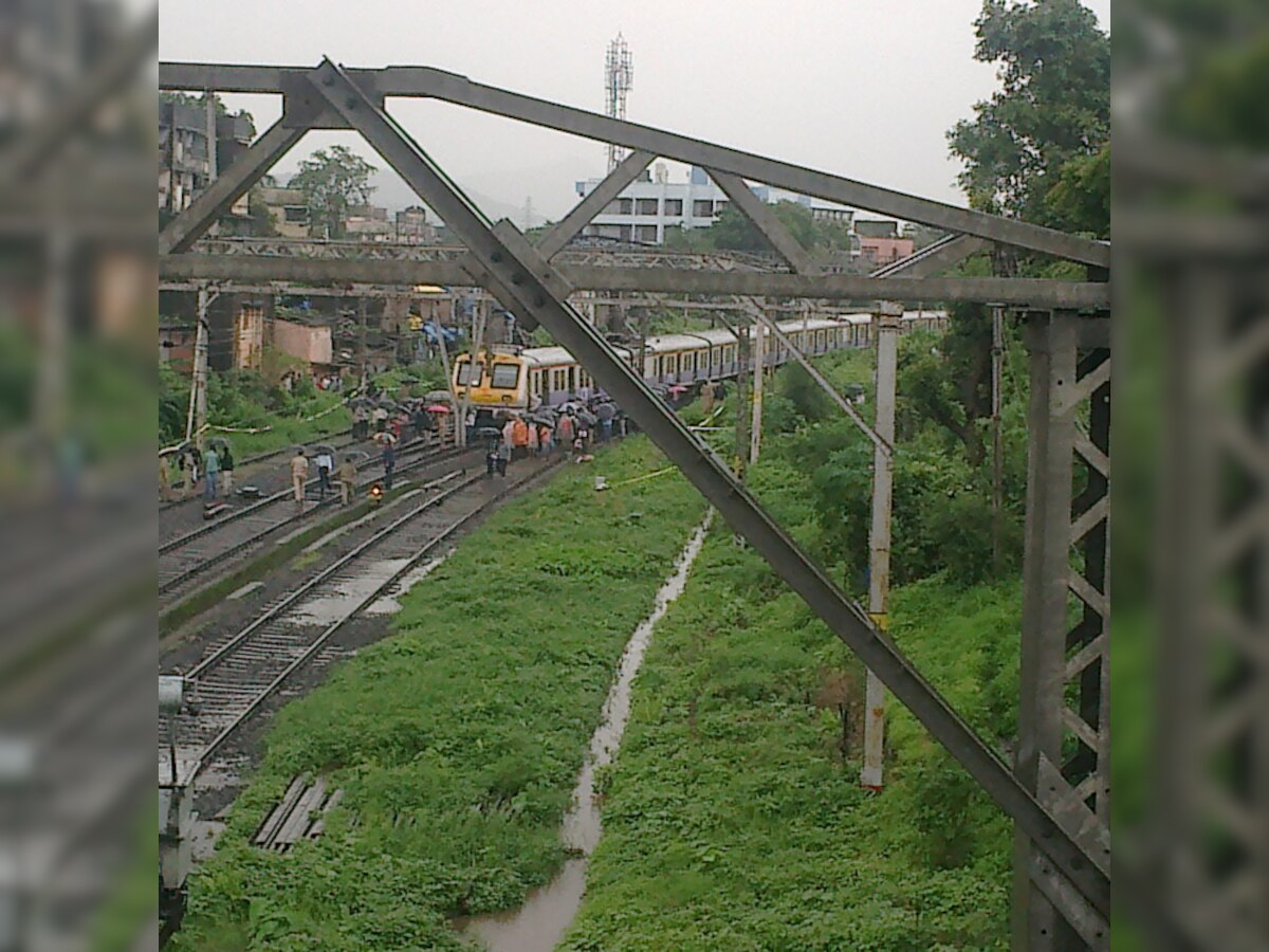 Train derails at Badlapur station, no injuries reported