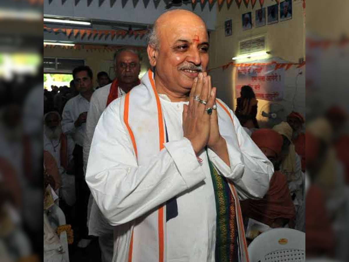 Asaram Bapu is a real saint, is innocent: VHP leader Pravin Togadia