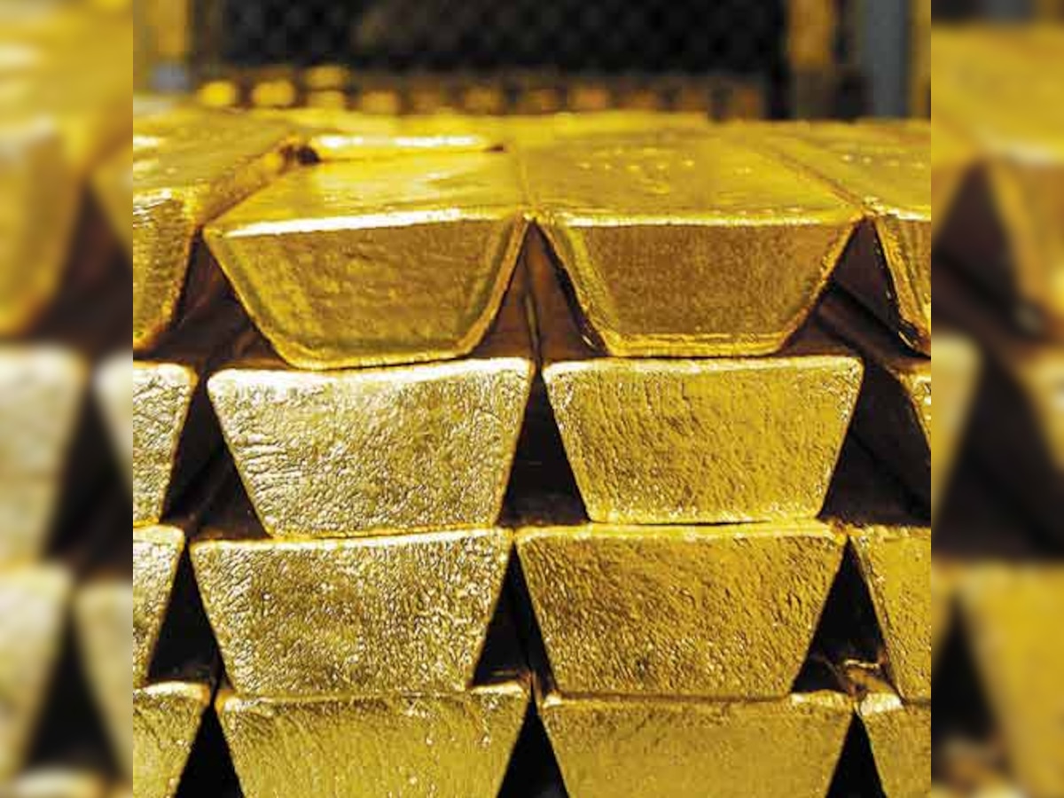 RBI's clamp on import spurs 100kg gold smuggling every day