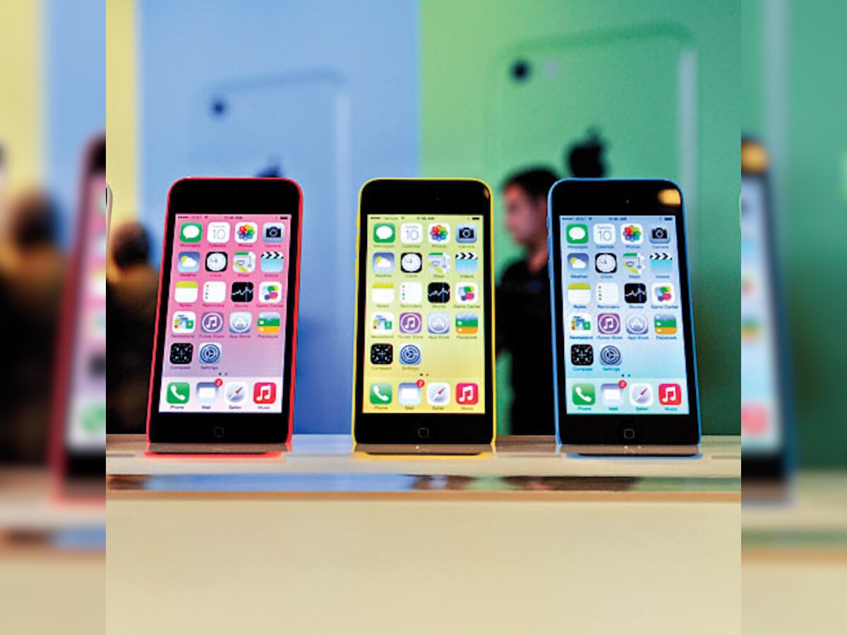 'Cheaper' iPhones may find the going tough in India, say analysts