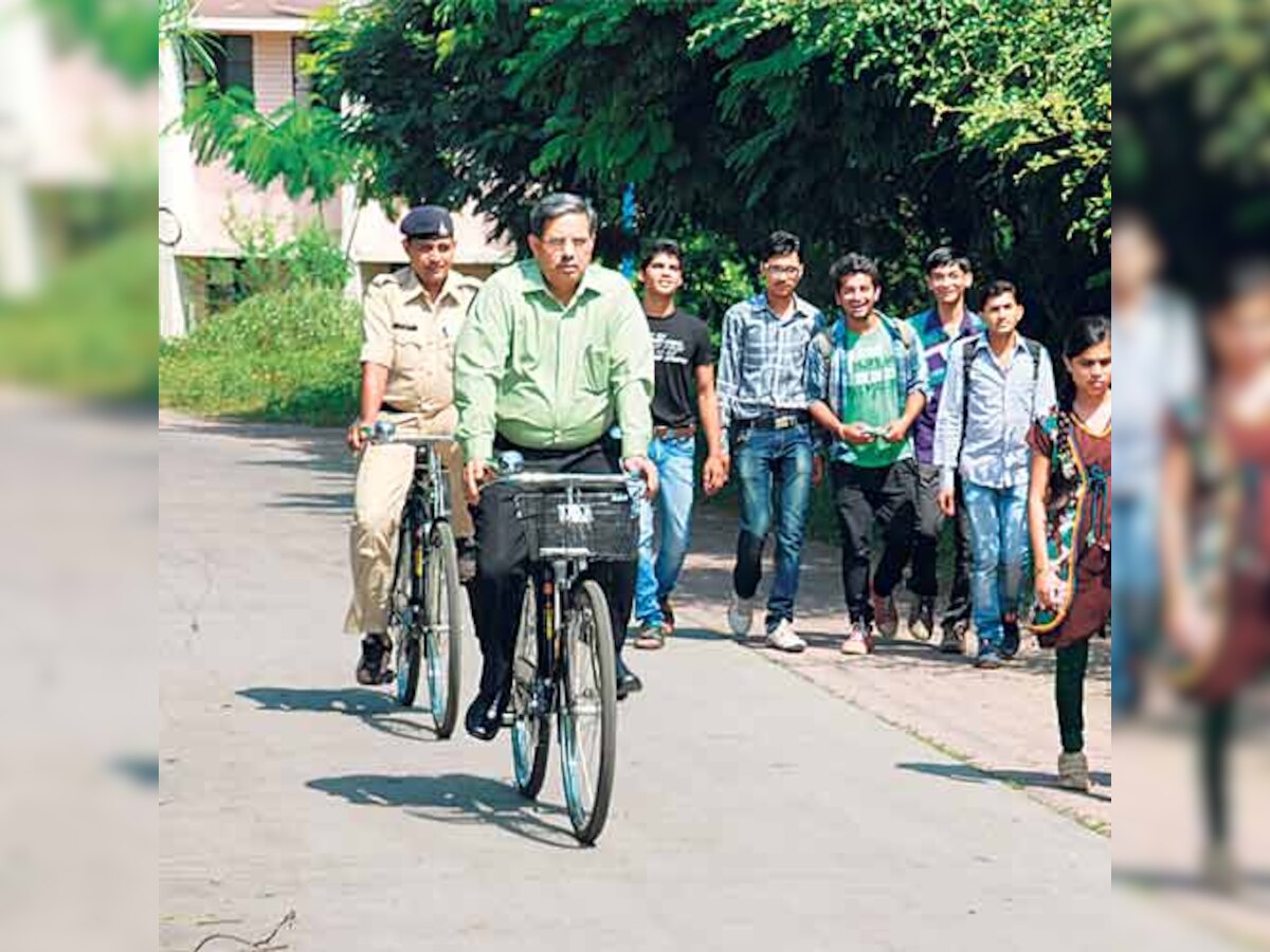 Vice-chancellor DP Singh surprises students by riding bicycle