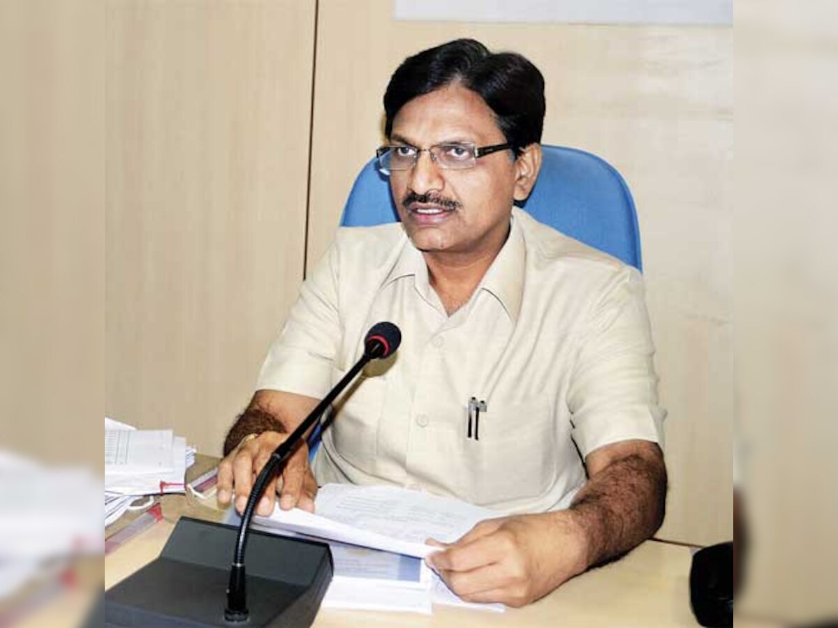 Full-time civic commissioner fast-tracks files