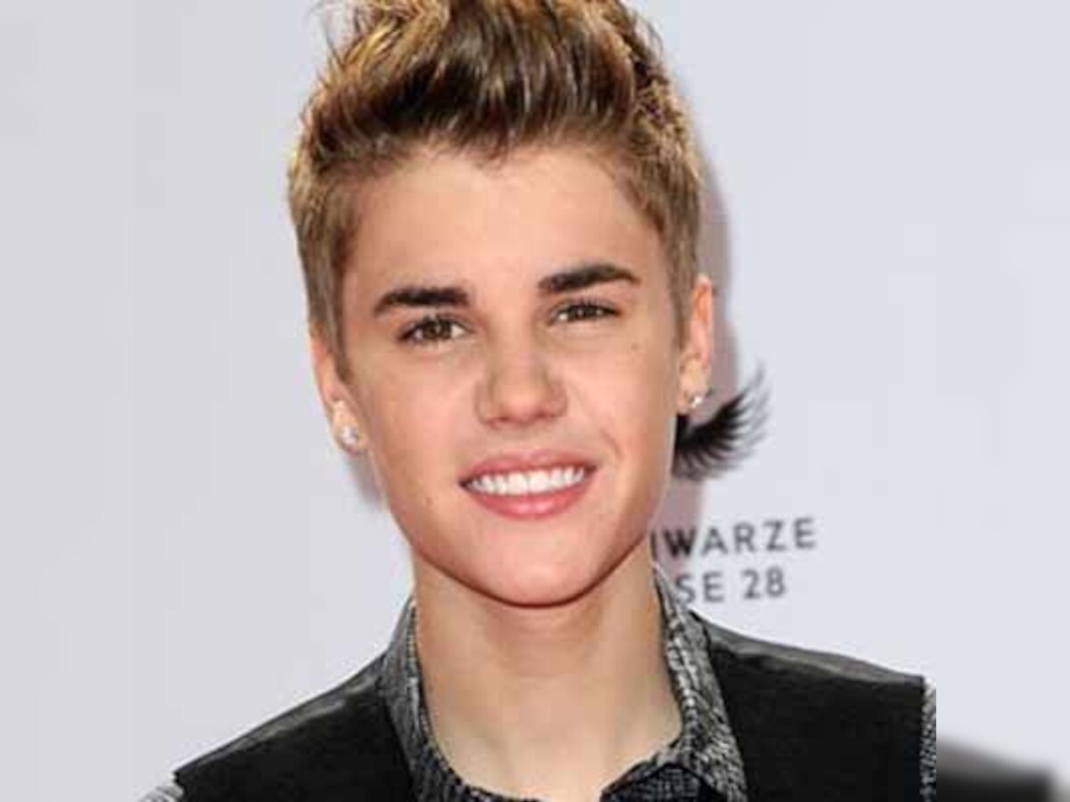 Justin Bieber praises 'beautiful' mother