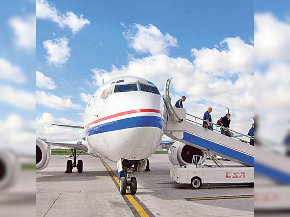 As airfares zoom TO NEW HEIGHTS, advance bookings slump 25%