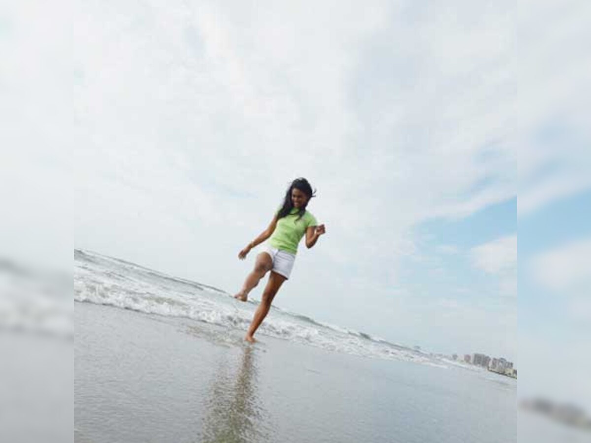 Nina Davuluri celebrates first day as Miss America with toe dip in Atlantic