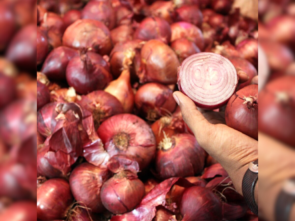 Onion prices won't come down any soon, say dealers