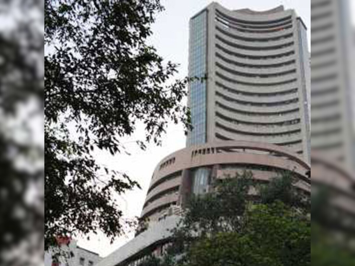 Sensex advances 158 points before US Fed decision