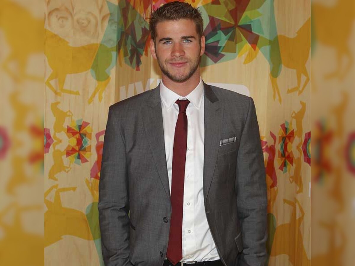 Liam Hemsworth partying with mum post-Miley Cyrus split