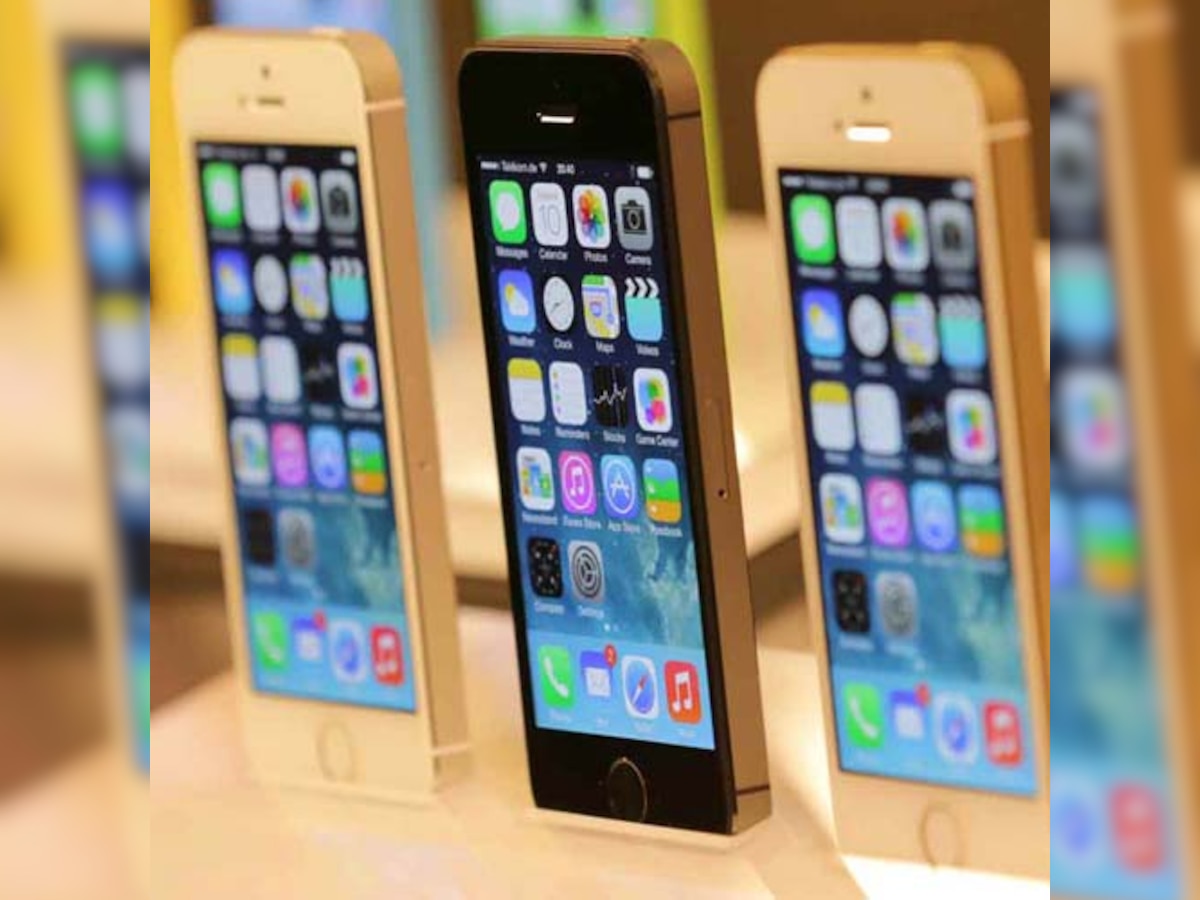 Apple's iPhone5S sold out within minutes in UK!