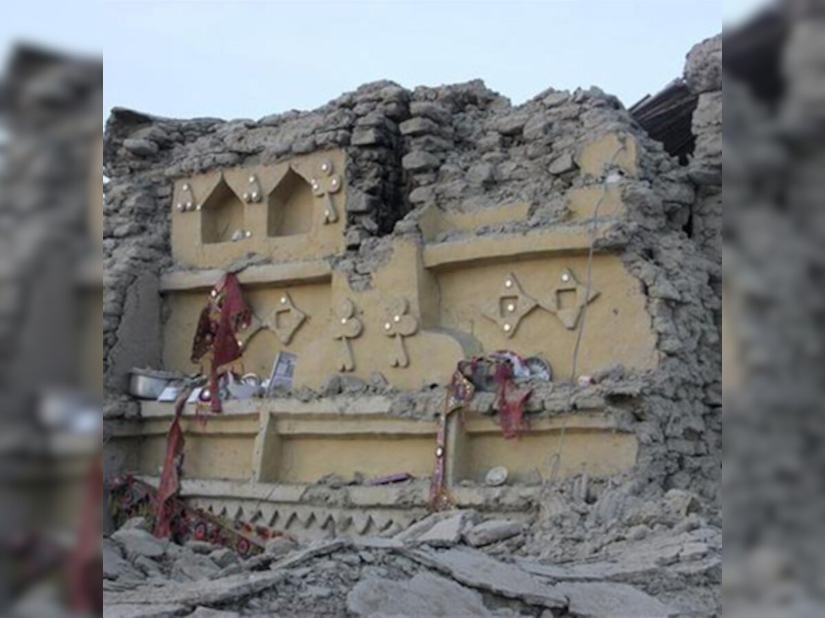 More than 230 killed in major earthquake in Pakistan