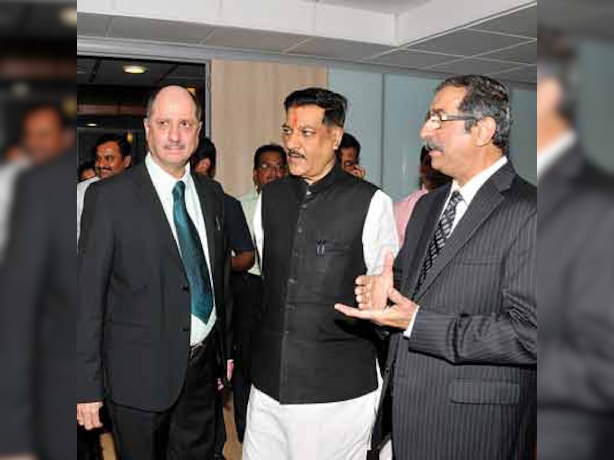 State plans 1,500 new primary health centres, small hospitals: Chavan