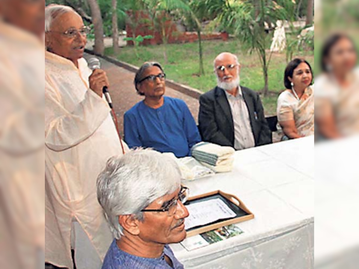 Ahmedabad's art fraternity under one roof  to celebrate Chinu Modi's 75th b'day