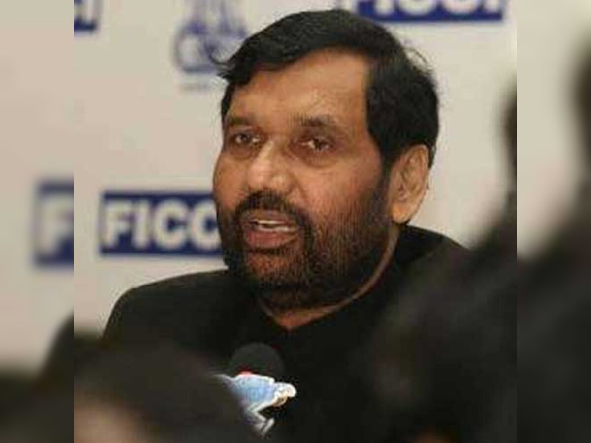 Ram Vilas Paswan assures support to Lalu Prasad Yadav following fodder scam verdict