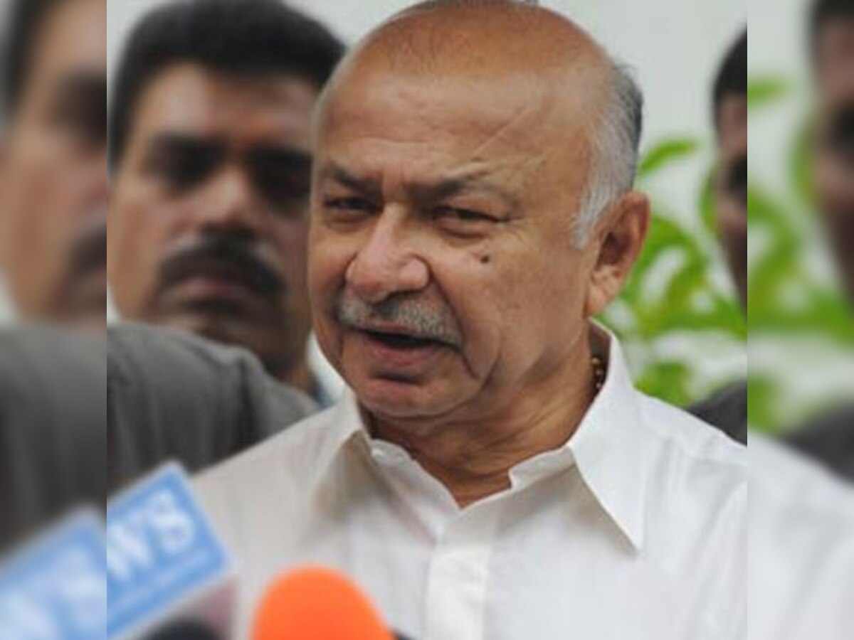 Avoid detaining Muslim youth wrongfully: Sushilkumar Shinde to CMs