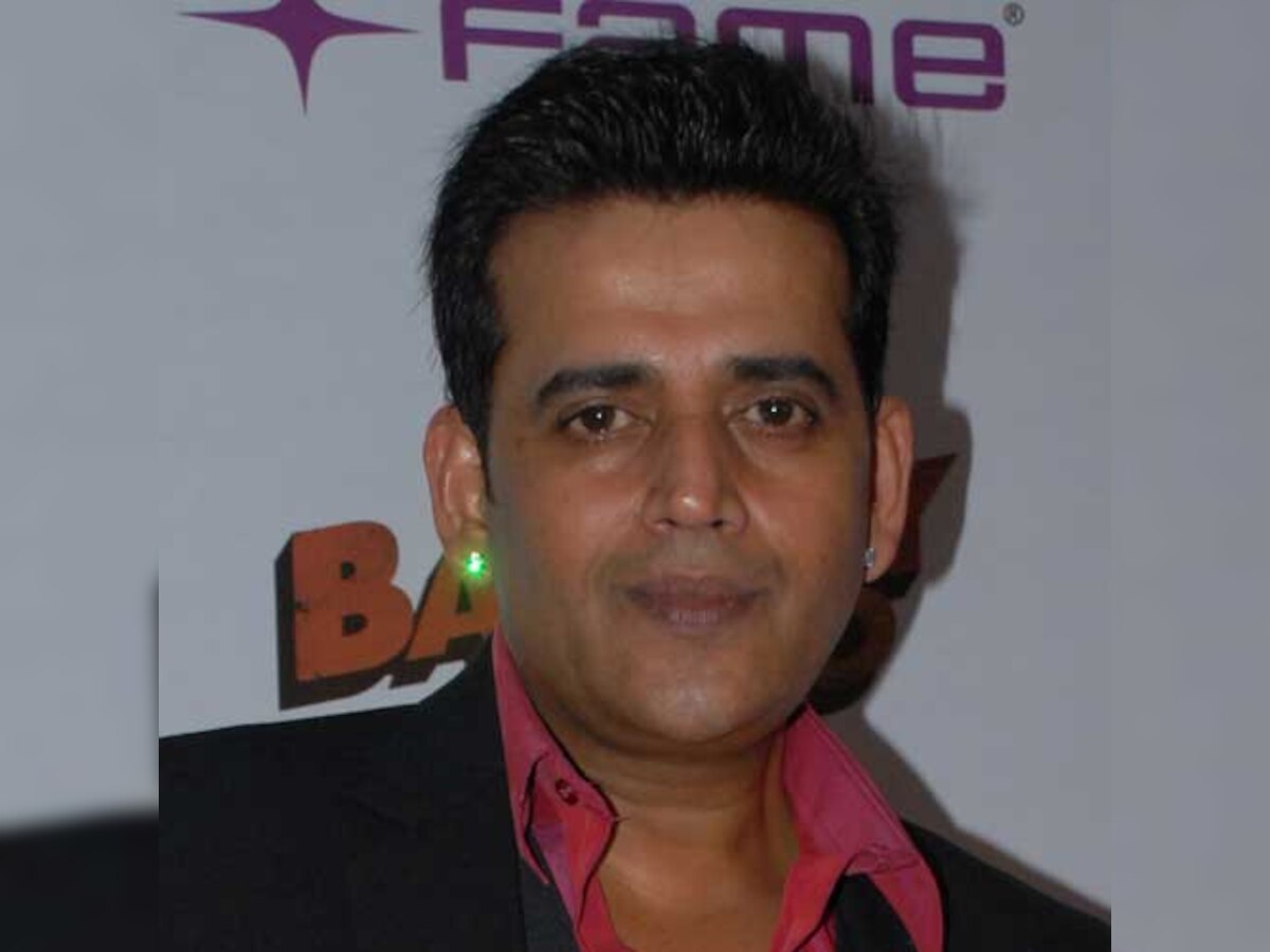 Ravi Kishan hopes audience likes his woman avatar in 'Bullett Raja'