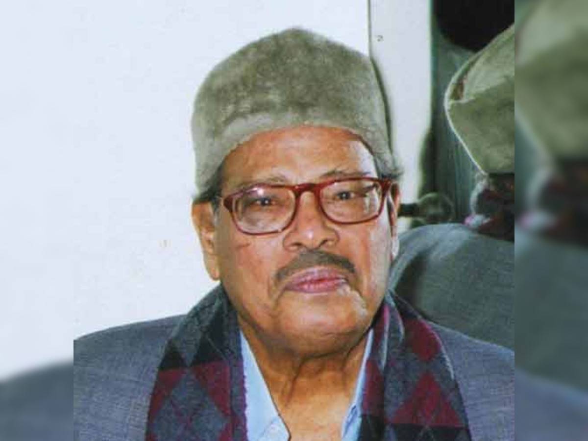 Manna Dey moves court against nephew who allegedly siphoned off at least Rs12 lakh