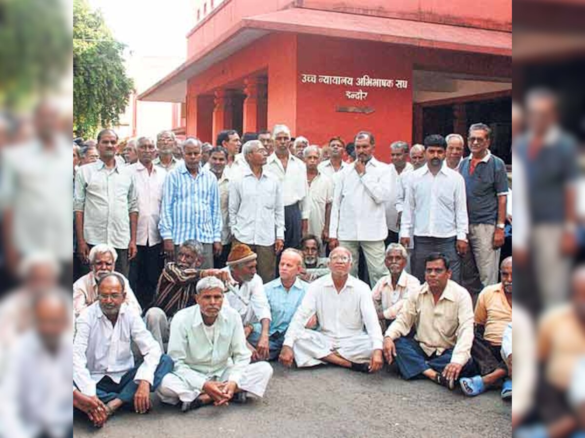 Indore: Mill ex-workers livid at govt's volte-face