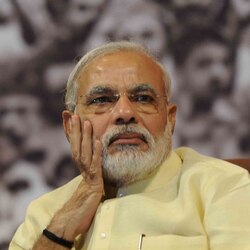 Sushilkumar Shinde steps up Narendra Modi's security, denies SPG cover