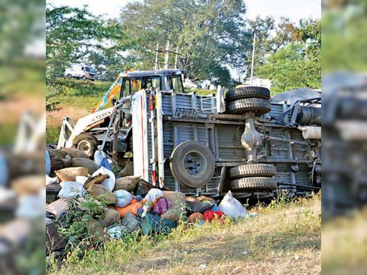 22 dead as van overturns in Belgaum