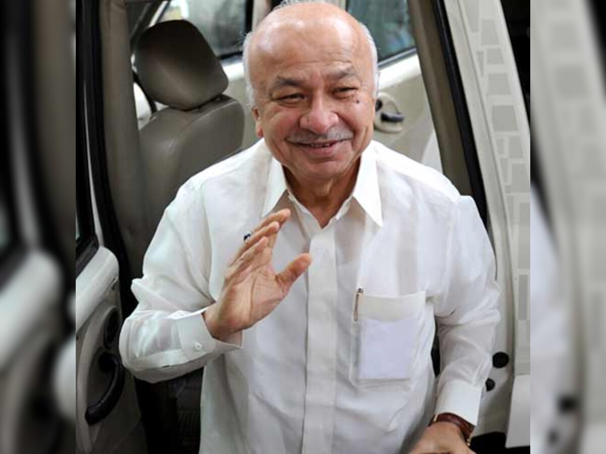 Plea to call Minister Manmohan Singh, Sonia Gandhi as witnesses in case against Sushilkumar Shinde dismissed