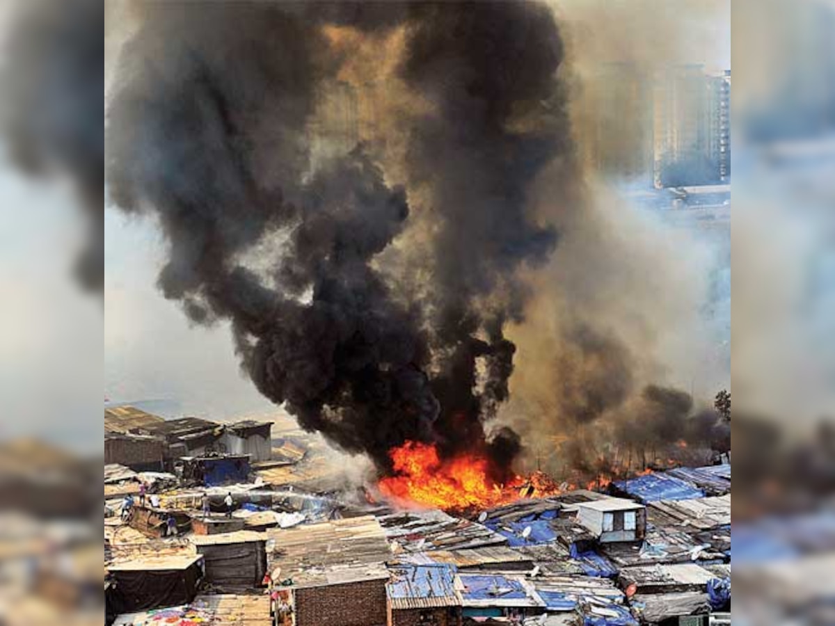 One dead, 800 shanties gutted in Cuff Parade fire