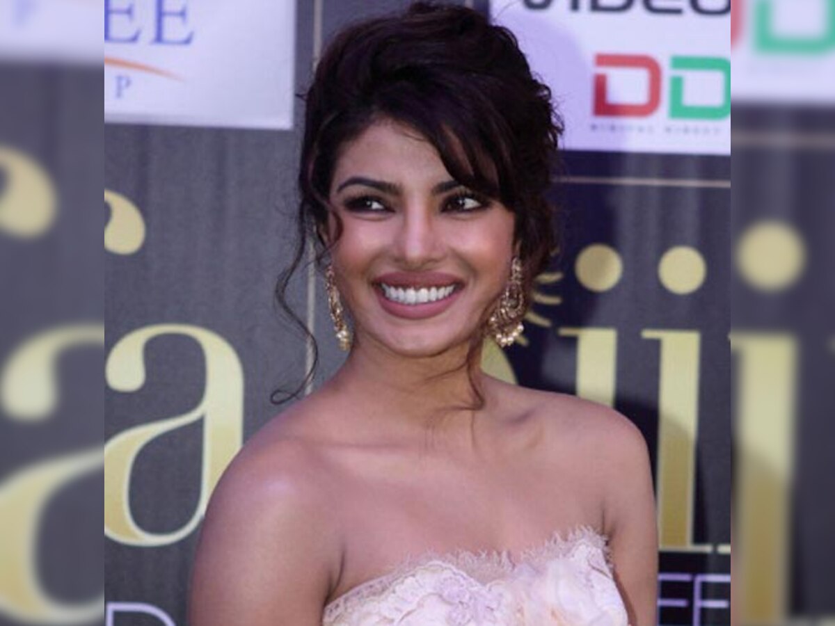 Priyanka Chopra unveils GUESS' 2013 holiday campaign in Mumbai