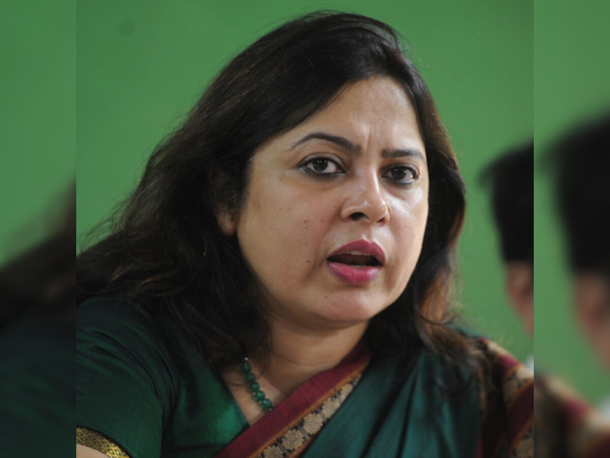 Congress for stern action against Meenakshi Lekhi for revealing Tehelka victim's surname