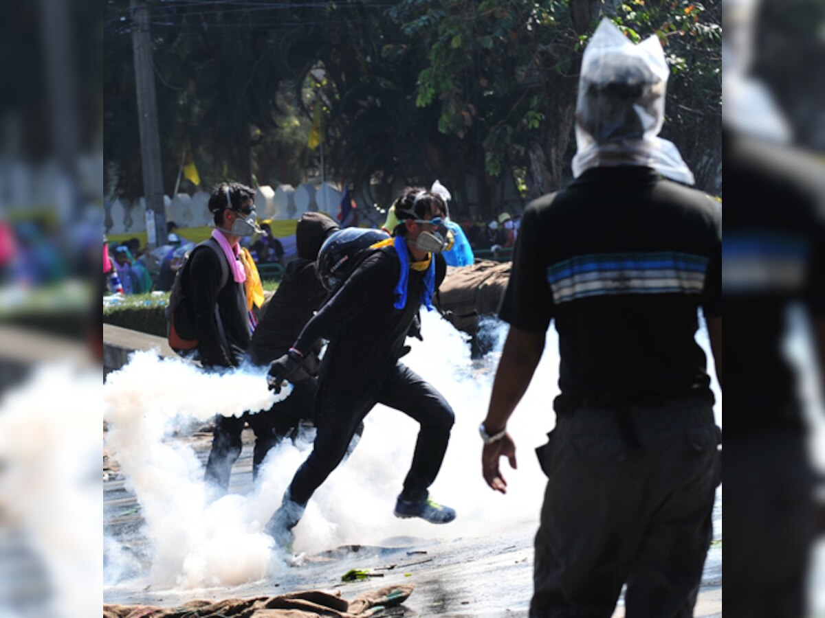 Thai protesters aim to step up their assault on police