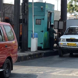 Bombay High Court asks Maharashtra to spell out policy on charging toll on bad, incomplete roads