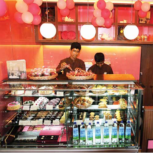 Srinathji's Cake & Sweet's Shop. | Facebook
