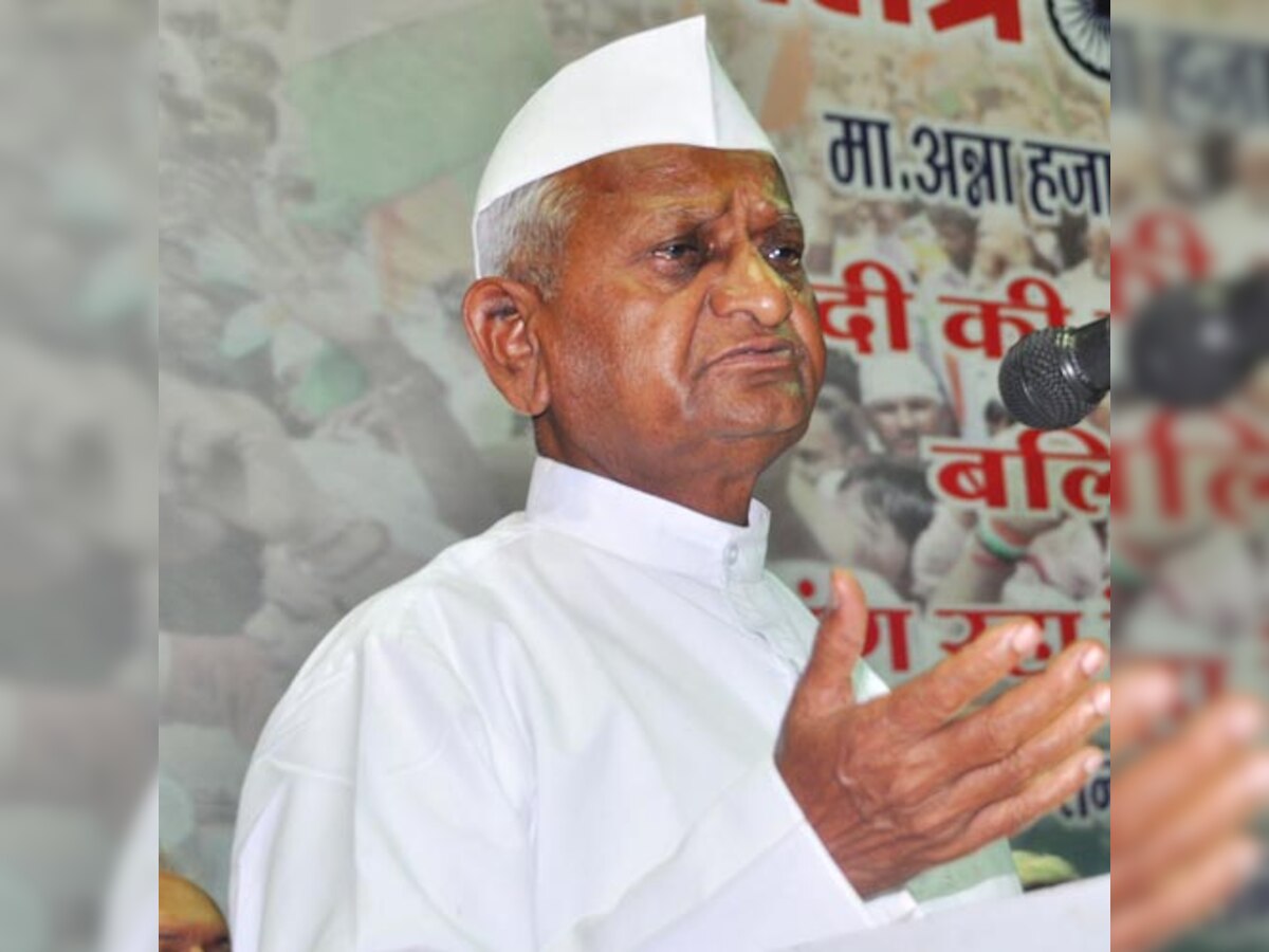 Anna Hazare 'extremely weak' on 10th day of hunger strike