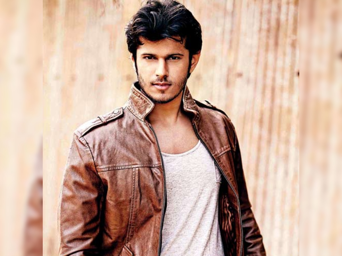 Neil Bhatt turns dancer