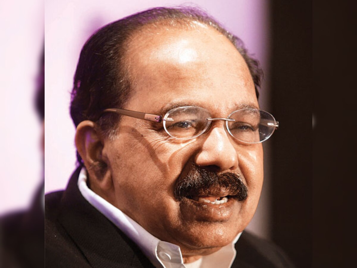 Veerappa Moily's new green suit riles environment activists