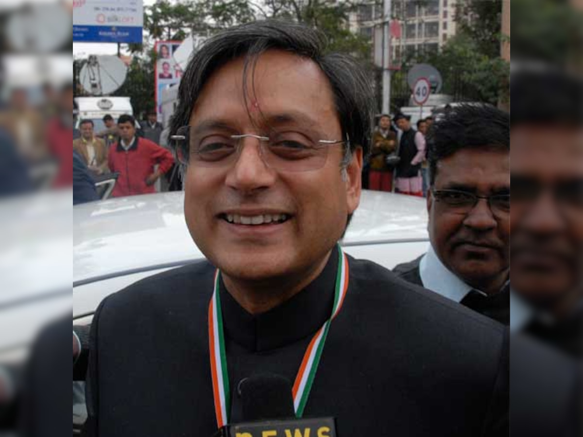 Wife exposes Shashi Tharoor's 'affair' to his 2 million Twitter followers