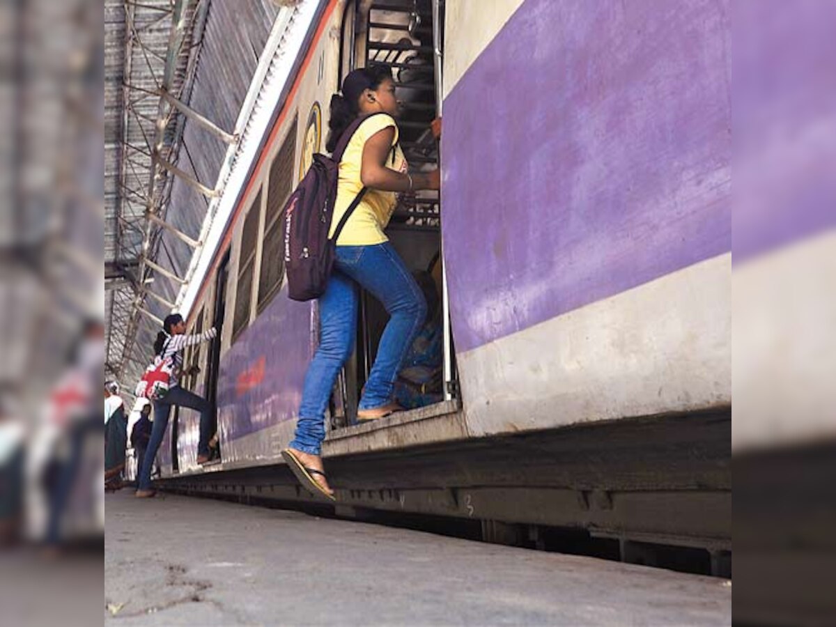 Mumbai local: Central Railway platforms provide height of horror