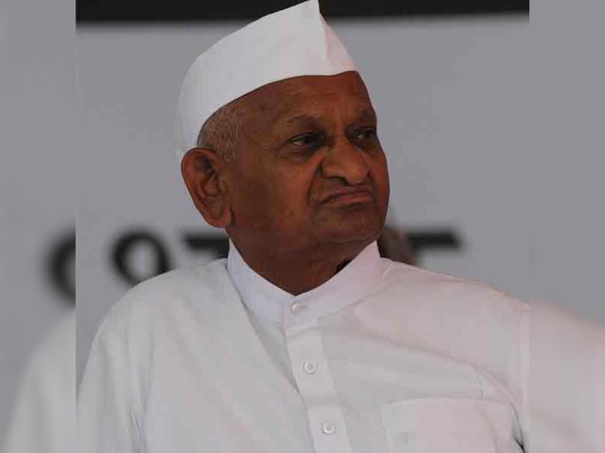 Anna Hazare distances himself from Shazia Ilmi-AAP internal feud