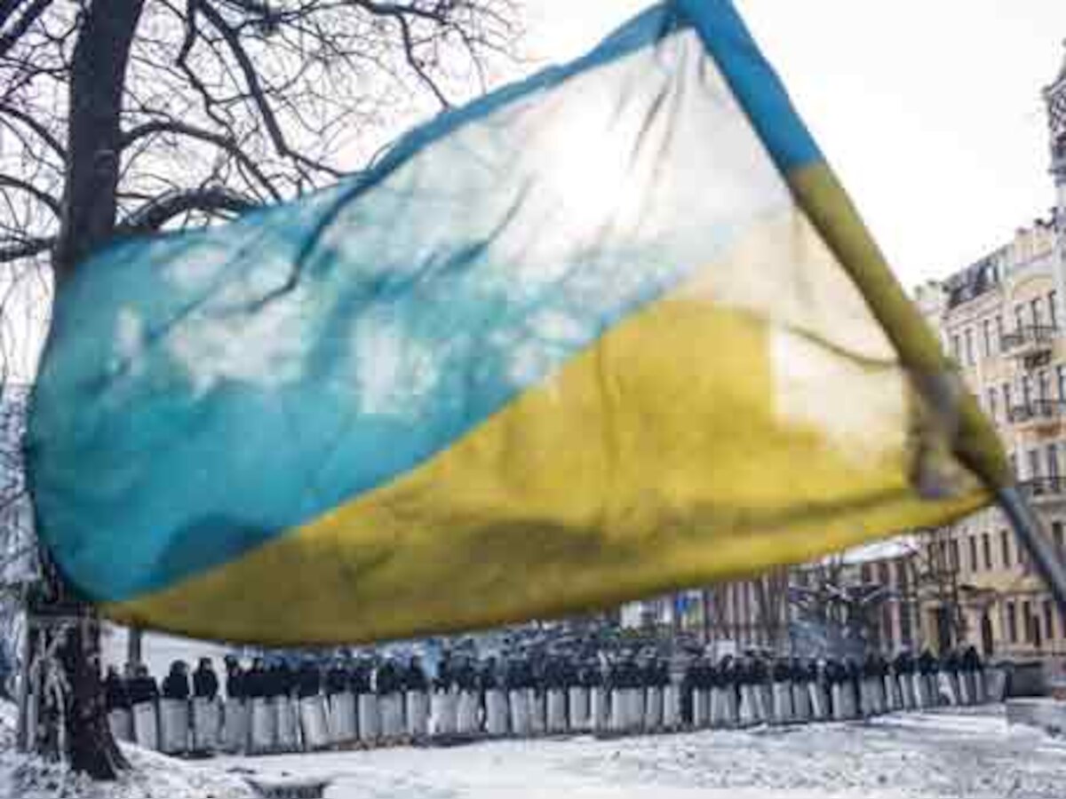 White House says Russia to face 'increasing costs' for Ukraine crisis
