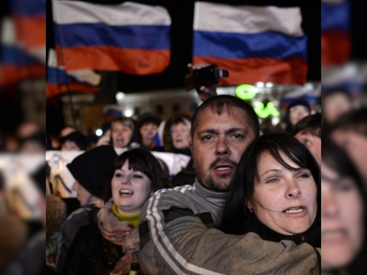 Crimea moves to join Russia as West readies sanctions