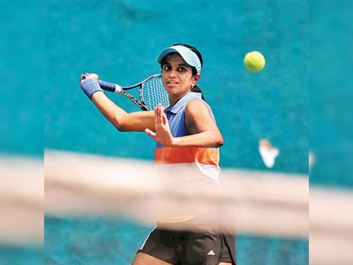 Bangalore girl shines at Khar Gymkhana