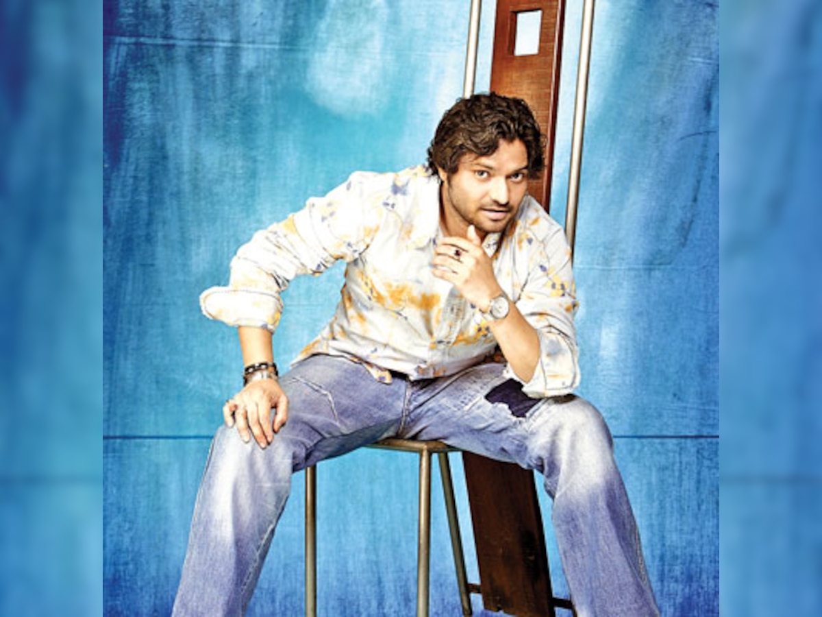 BJP's star candidate Babul Supriyo begins on a winning note