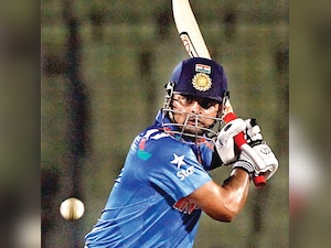 Suresh Raina works on weakness to pick up form