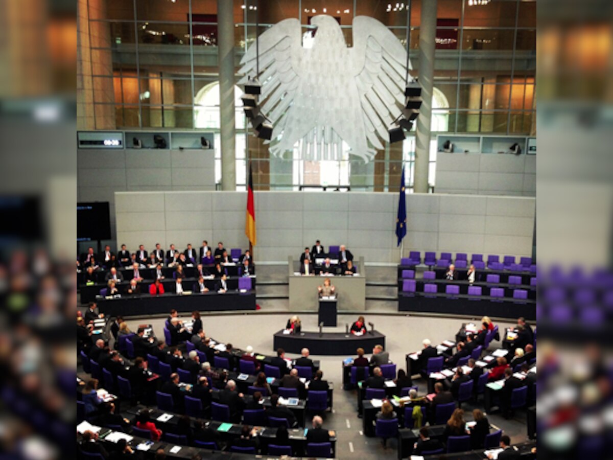 Norway follows EU in imposing sanctions on Russia