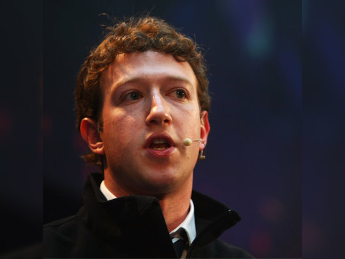 Barack Obama discusses controversial NSA 'snoop-op' with Mark Zuckerberg, Schmidt