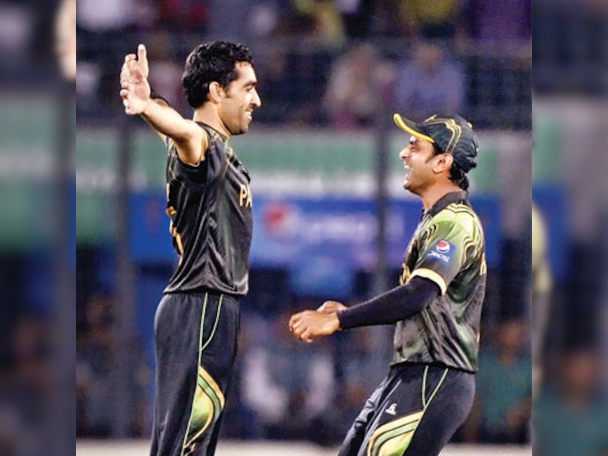Umar Akmal outclasses Glen Maxwell in battle of big-hitters