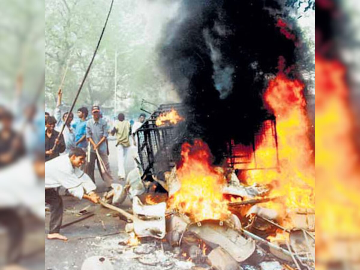 Court acquits BJP MLA, 50 others in 2002 Gujarat riots case