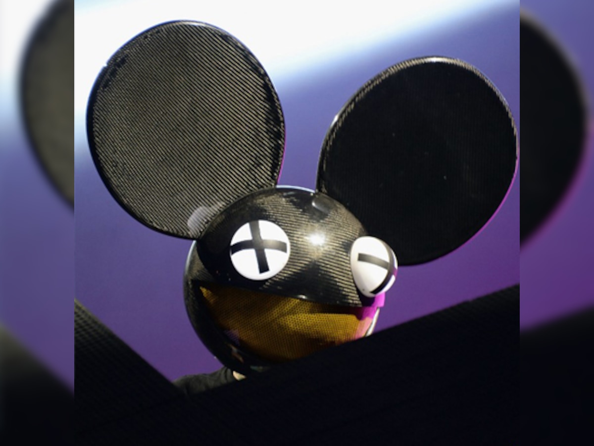 Deadmau5 trolls DJ Tiesto on Twitter after playing Avicii's set at Ultra 2014