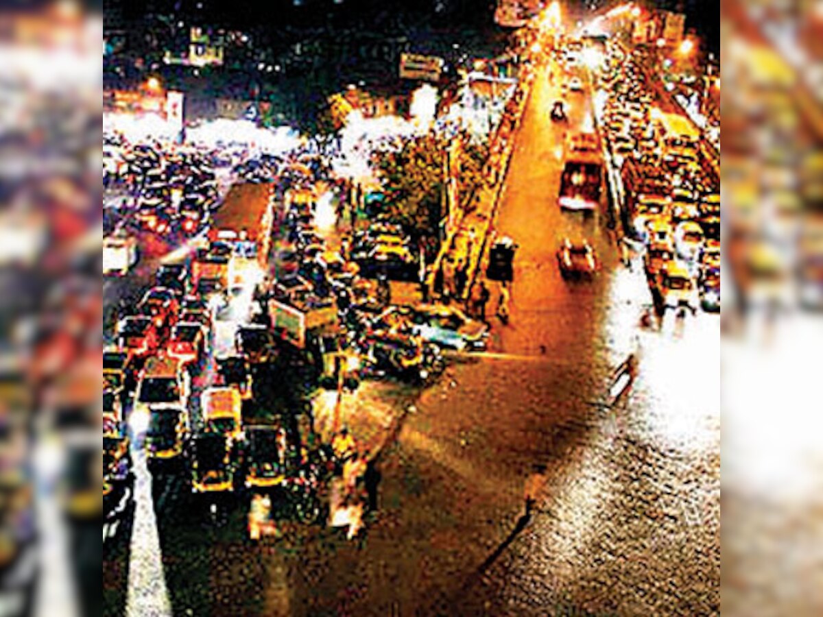 Area around Sitaram Kunte's residence shines brighter than rest of Mumbai