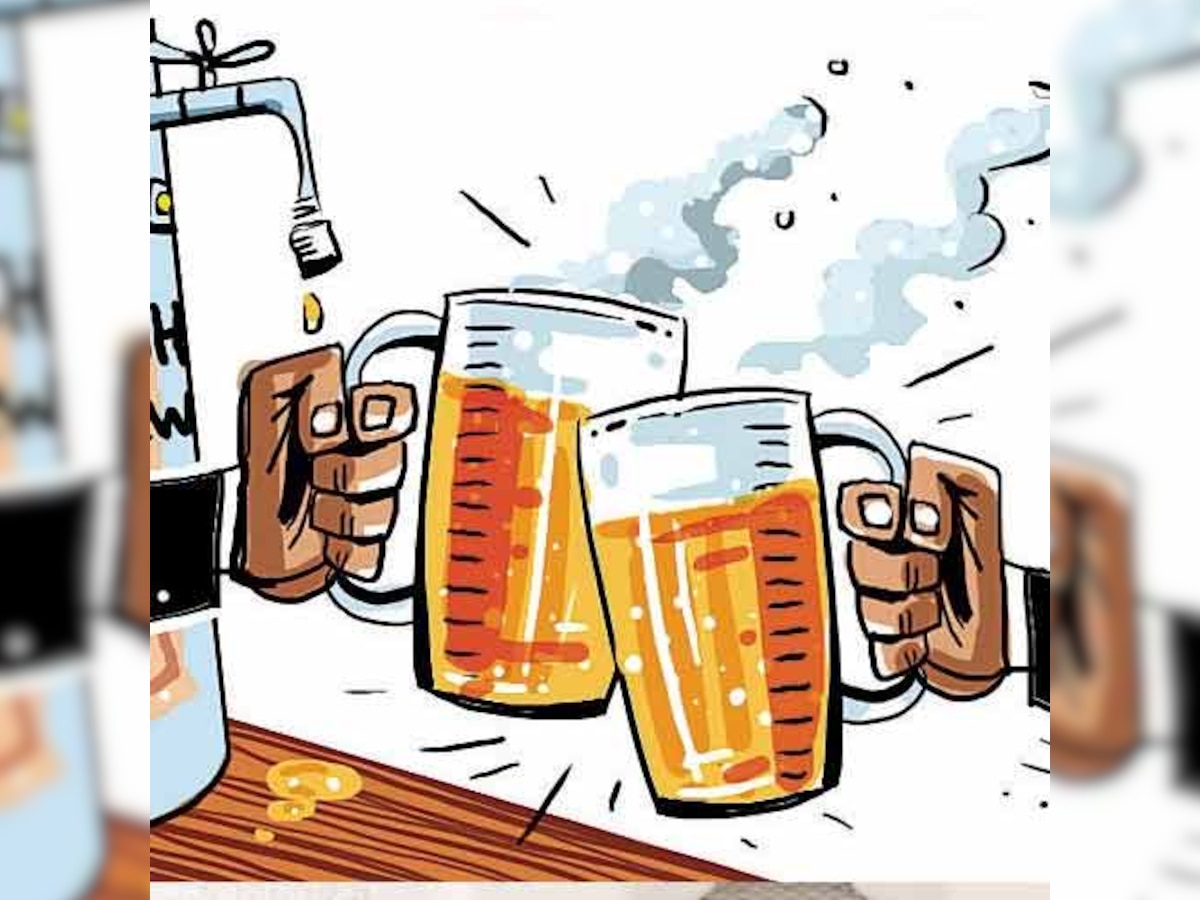 Maharashtra Government hikes annual liquor licence fee by 50 per cent