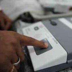 Lok Sabha Elections 2014: 14% voting till 10am in Jharkhand